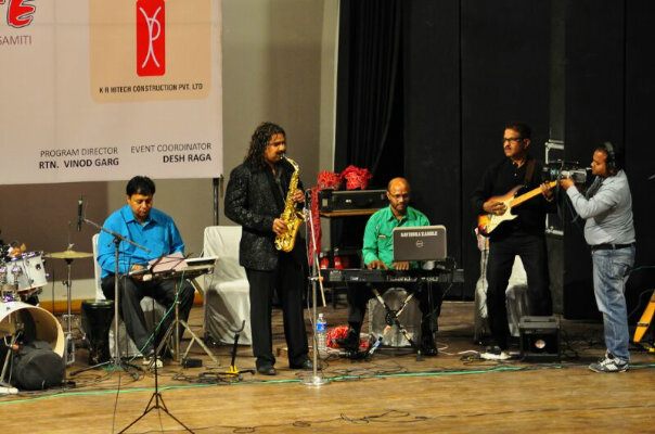 live instrumental band Doha Qatar