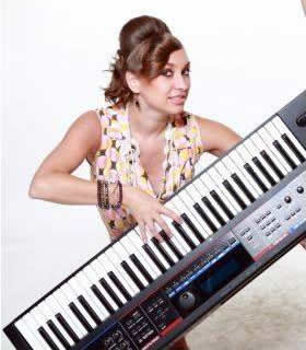 keyboard players Doha Qatar